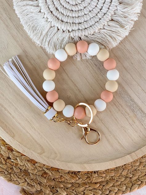 Wristlet Keychain Ideas, Silicone Beads Keychain, Silicone Beaded Keychains, Silicon Keychain, Wristlets Keychain, Silicone Keychain Bracelet, Silicone Bead Keychains, Silicone Wristlet Keychain, Silicone Bead Wristlet