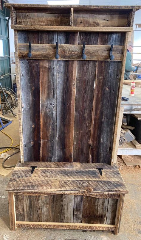 I found a rustic locker for a tenth of the price. Living Room Mudroom, Farmhouse Hall Tree, Barn Board Projects, Entrance Storage, Rustic Wood Projects, Rustic Furniture Design, Rustic Farmhouse Furniture, Custom Dining Room, Coat Hanger Hooks