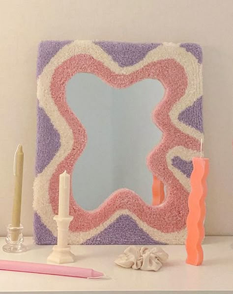 Blob Mirror, Mirror Tutorial, فن النسيج, Funky Mirrors, Tufting Diy, Disney Canvas Art, Aesthetic Mirror, Dekorasi Kamar Tidur, Punch Needle Patterns