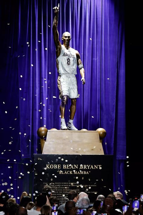 Kobe Bryant Statue, Kobe Bryant Free Throw, Kobe Bryant Tribute, Kobe Bryant Winning Championship, Elgin Baylor, Derek Fisher, Kobe Bryant 2008 Olympics, Dear Basketball, Kobe Bryant Quotes