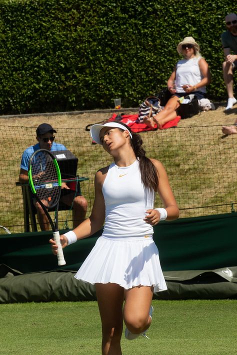 Emma Raducanu Tennis, Wimbledon Tennis, Wimbledon, Cheer Skirts, Tennis