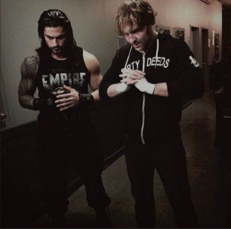 Roman Reigns Dean Ambrose, Wwe Funny, Wwe Dean Ambrose, Roman Reigns Wwe Champion, The Shield Wwe, Wwe Superstar Roman Reigns, Watch Wrestling, Wwe World, Wwe Roman Reigns