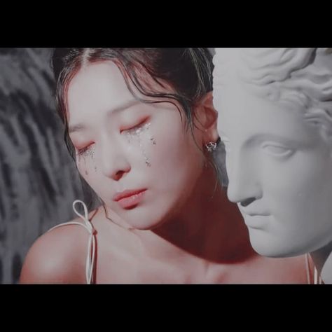 Seulgi Glitter Tears, Seulgi Cute, Widgets Idea, Glitter Tears, Seulgi Aesthetic, Redvelvet Seulgi, Red Velvet, Rv, Glitter