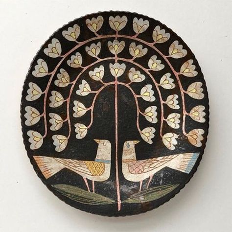 Makoto Kagoshima, Whimsical Pottery, Kagoshima, New Works, 자수 디자인, Ceramics Ideas Pottery, Pottery Plates, Sgraffito, Arte Popular