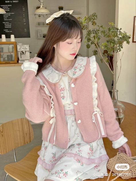 Cute Asian Clothes, Shibu Kawaii Style, Pink Cottagecore Outfits, Shibu Kawaii, Pink Academia Aesthetic, Cottagecore Pink, Pink Academia, Cottagecore Outfits, Lovely Clothes