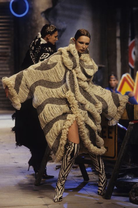 John Galliano Fall 1999 Ready-to-Wear
https://www.vogue.com/fashion-shows/fall-1999-ready-to-wear/john-galliano/slideshow/collection#6 90s And 2000s Fashion, Vintage Runway Fashion, Galliano Dior, Dior Boots, 90s Runway, Conceptual Fashion, Design Moodboard, 1990s Fashion, Mood Board Fashion