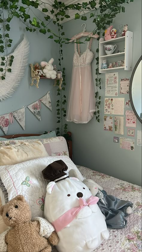 Sage Green Coquette Room, Bedroom Ideas Fairycore, Coquette Bedroom Blue, Blue And Pink Aesthetic Room, Blue Wall Bedroom Aesthetic, Blue Cottagecore Bedroom, Blue Coquette Bedroom, Shoujo Room, Lana Del Rey Room Aesthetic