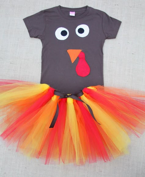 Magnolia Mamas : Tutu Turkey Costume {No-Sew Tutu Tutorial} Diy Turkey Costume, Dress Up Themes, Farm Animal Costumes, Turkey Costume, Diy Turkey, Tutu Tutorial, Diy Tutu, Thanksgiving Dress, Turkey Trot