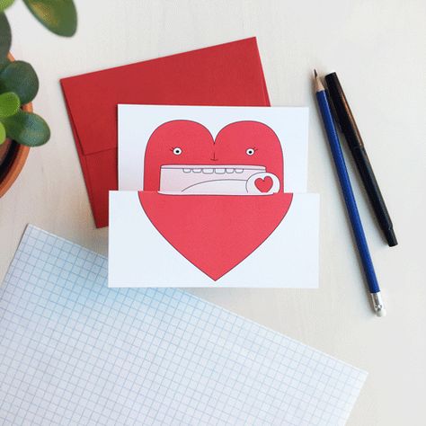 Funny greeting card, invitation, valentine heart. Made in Montreal | petit happy Surprise Letter Ideas, Interactive Valentine Cards, Interactive Cards Diy, Card Postal Ideas, Aesthetic Greeting Cards Handmade, Interactive Greeting Cards, Pop Up Valentine Cards, Card Craft Ideas, Origami Cards