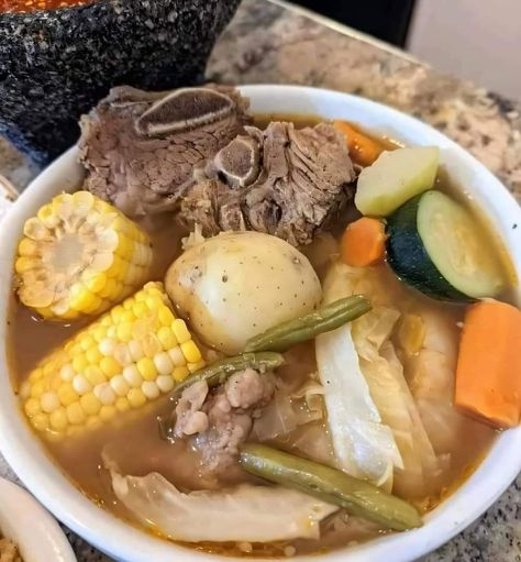 Mexican Beef Soup, Beef Shank Recipe, Homemade Beef Broth, Mexican Side Dishes, Homemade Beef, Beef Soup, Mexican Food Recipes Authentic, Mexican Dishes, Kitchen Recipes