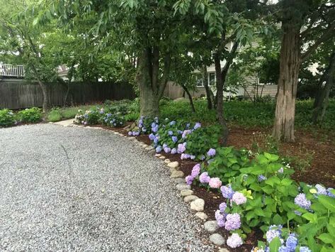 Crushed Gravel Driveway Lined With River Rocks Driveway Edging Ideas, Gravel Driveway Edging, Front Yard Design Ideas, Garden Home Ideas, Yard Design Ideas, Yard Landscape Ideas, Garden Front Yard, Driveway Edging, Driveway Entrance Landscaping