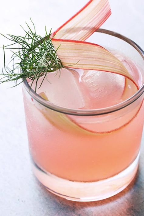 15 Trending Session Cocktails to Make this Summer #purewow #food #cocktail #recipe #cooking Vermouth Cocktail, Marble Bar, Homemade Syrup, Spring Cocktails, Cocktail Garnish, Sazerac, Milk Shakes, Think Food, Martini Cocktail