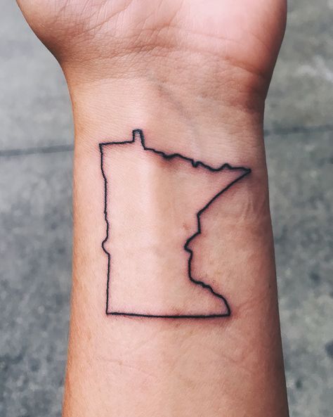 Minnesota tattoo Minnesota Tattoo Ideas, Golden Girls Tattoo, Mn Tattoo, Flat Tattoo, Minnesota Tattoo, Football Tattoo, Ink Therapy, Girls Tattoo, Patchwork Sleeve