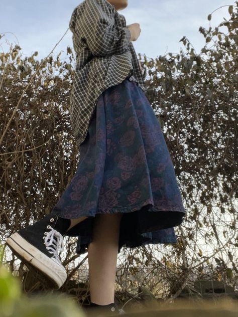 Skirt Flannel Outfit, Nonbinary Skirt Outfits, Flannel With Skirt, Enby Fashion, Flannel Outfit, Flannel Outfits, Fashion Skirts, Hodge Podge, Edgy Outfits