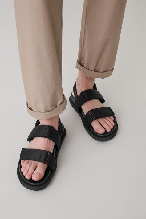 Men’s Sandals, Mens Sandals Outfit, Cos Shoes, Latest Clothes For Men, Boys Slippers, Dr Shoes, Shoes And Sneakers, Shoe Image, Men Sandals