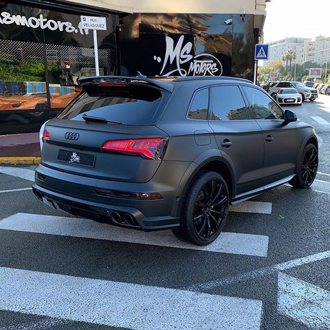 udi Q5 ABT Full BLACK Mat By @msmotors !!!🖤 - #audi #q5 #audiq5 #car #voiture #4x4 #luxury #custom #abt #black #noir #mat #monster Audi R8 Black, Audi Q5 Sportback, Audi R8 Car, Q5 Sportback, Audi Q, Jeep Wk, Matte Black Cars, Luxury Car Photos, Mercedes Wallpaper