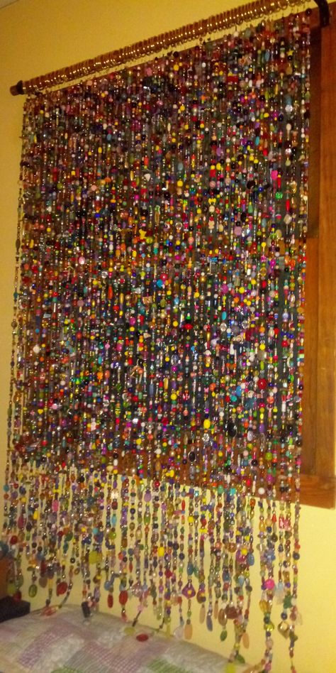 Beaded Curtains Diy, Beaded Curtains Doorway, 70s Room, Door Beads, Handmade Curtains, Mobile Art, Hanging Crystals, Beaded Curtains, Boho Home Decor