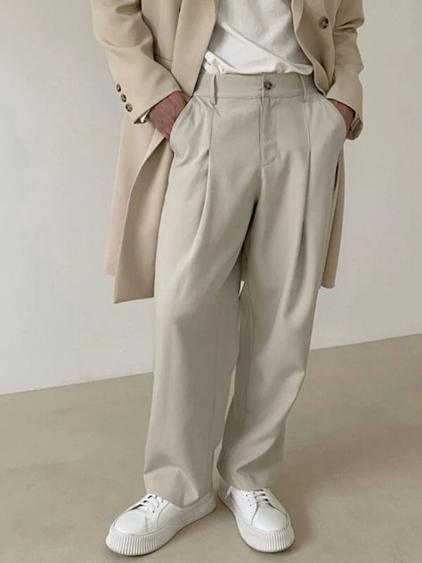 Loose Pants Outfit, Pants Outfit Men, Beige Outfit, Mens Casual Dress Outfits, Men Stylish Dress, Beige Pants, Guys Clothing Styles, Casual Wide Leg Pants, Mens Dress Pants