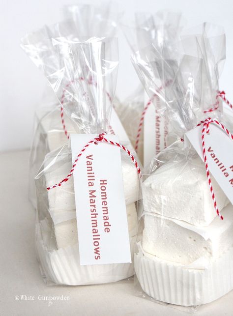 Packaging marshmallows Packaging Homemade Marshmallows, Homemade Marshmallow Packaging, Marshmallow Packaging Ideas, Christmas Cookie Packaging Ideas, Bake Packaging, Marshmallow Favors, Marshmallow Packaging, Marshmallow Delight, Homemade Soda Syrup