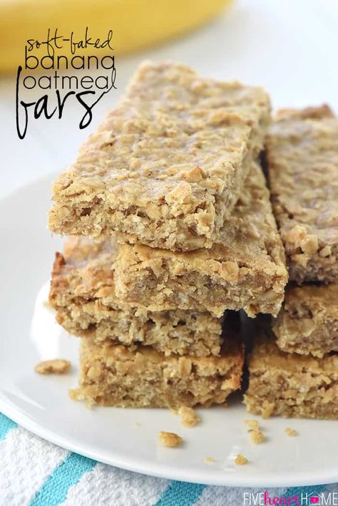 Breakfast Oatmeal Bars, Dash Meals, Soft Granola, Banana Oatmeal Bars, Oatmeal Muffin, Breakfast Kids, Portable Breakfast, No Bake Oatmeal Bars, Oatmeal Breakfast Bars