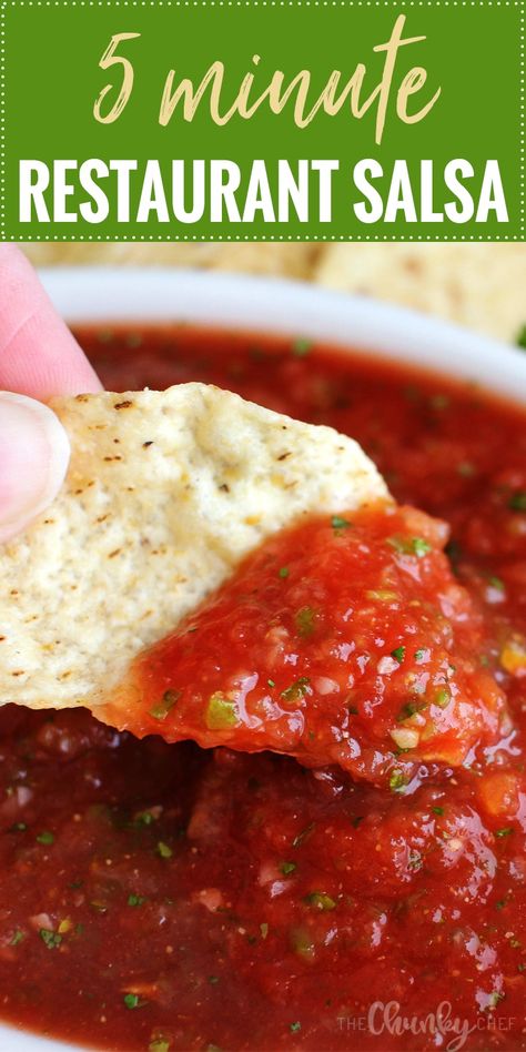 5 Minute Restaurant Salsa - The Chunky Chef Restaurant Salsa, Blender Salsa, Easy Salsa Recipe, Restaurant Style Salsa, Homemade Salsa Recipe, Vegan Mexican Recipes, Easy Salsa, Homemade Salsa, Fresh Salsa