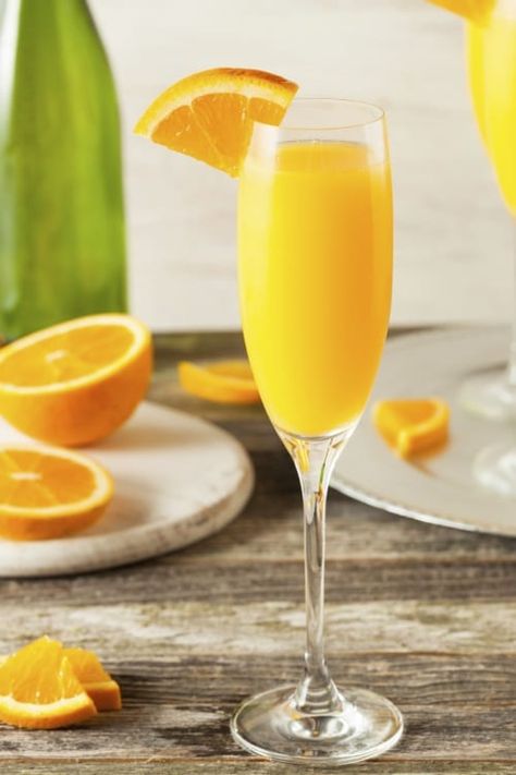 Popular Bar Drinks, Best Mimosa Recipe, Blue Punch Recipe, Gender Reveal Food, Sweet Champagne, Mimosa Cocktail, Mimosa Recipe, Best Champagne, Metabolism Boosting Foods