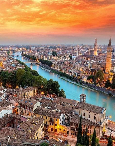 Verona Living In Italy, Italy Holidays, Verona Italy, Italy Photography, Italy Photo, Destination Voyage, Italy Vacation, Romantic Travel, Elba