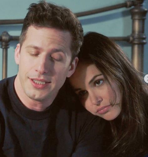 Brooklyn 99 Cast, Brooklyn Nine Nine Funny, Jake And Amy, Brooklyn 9 9, Amy Santiago, Jake Peralta, Andy Samberg, Tv Couples, Brooklyn Nine Nine