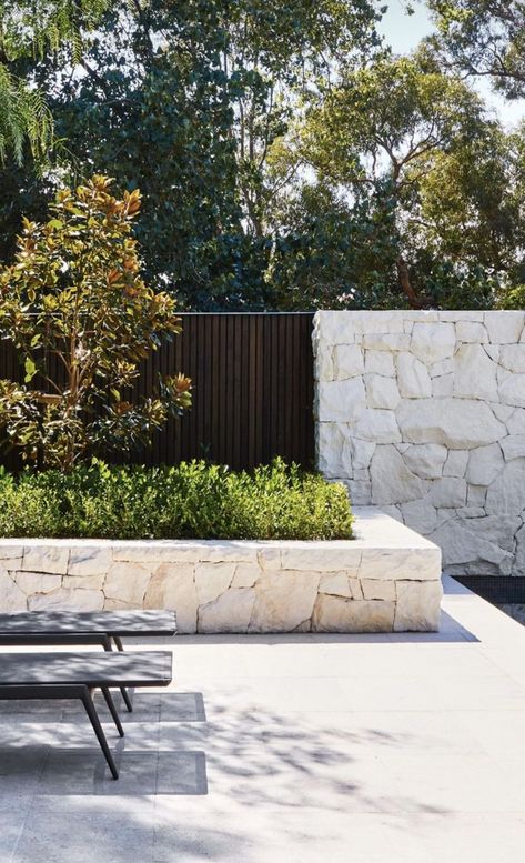 Stucco Fence Wall, Garden Design Outdoor, Pool House Cabana, Mediterranean Landscaping, Design Outdoor, Mediterranean Garden, Outdoor Backyard, Fence Design, Canterbury