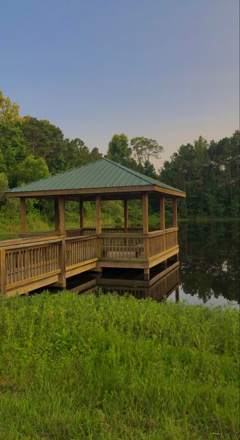 Pond Dock, Event Venue Design, Venue Design, Fishing Dock, Mood Vibes, Pond Ideas, Trailer Living, Pool Designs, Ponds