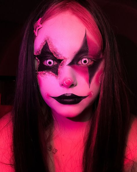 halloween es cool🤡 #makeup #clownmakeup #clown #halloweenmakeup #halloween #makeupartist Halloween Clown Makeup Scary, Creepy Clown Makeup Women, Clown Makeup Scary, Killer Clown Makeup, Evil Clown Makeup, Clown Ideas, Creepy Clown Makeup, Cool Makeup, Scary Clown Makeup