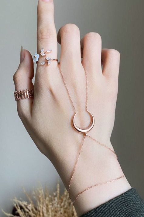 Hand Chain Bracelet, Bracelets for Wedding Bohemian Moon Hand Chain, Moon Bracelet, Celestial Bracelet, Silver Jewelry, Finger Bracelet - Etsy Bracelets For Wedding, Celestial Bracelet, Hand Jewelry Rings, Hand Chain Jewelry, Finger Bracelets, Hand Chain Bracelet, Moon Bracelet, Hand Accessories, Chain Bracelets