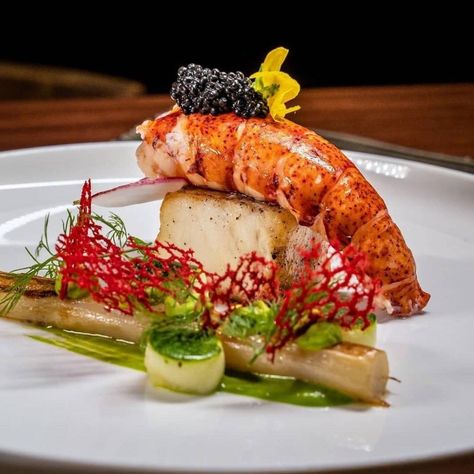 Lobster Fine Dining, Japanese Restaurant Design, White Asparagus, Lobster Tail, Xmas Dinner, Steak And Seafood, Maine Lobster, Lobster Tails, Catering Food