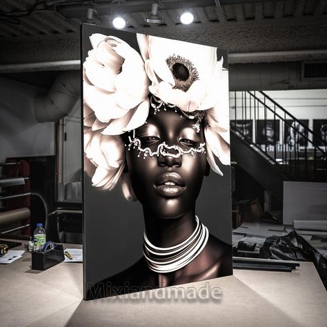 🌺 The essence of African beauty, strength, and wisdom immortalized in art. Swipe to explore these breathtaking paintings. 🎨✨ #AfricanWomen #ArtCollection #VisualStorytelling Scandinavian Wall Decor, Sunflower Gifts, Scandinavian Wall, Dance Art, Art Wall Decor, African Women, Black Canvas, Black Art, Wall Hangings