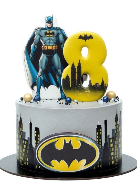 Batman Cakes For Boys, Birthday Cake Batman, Batman Theme Cake, Batman Cake Design, Bolo Crossfit, Cake Batman, Batman Themed Birthday Party, Batman Birthday Cakes, Happy Birthday Animals