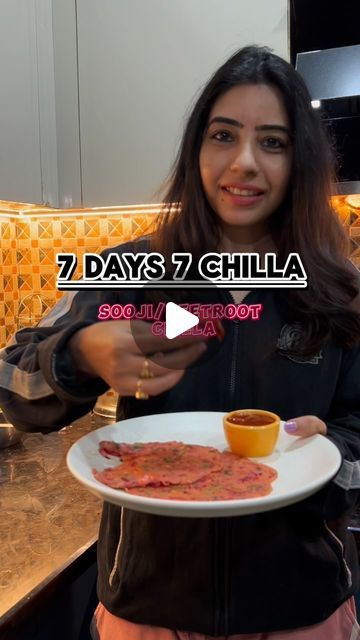 Deepika_Solanki | Homechef👩‍🍳 on Instagram: "Day 6 || Sooji Beetroot Chilla #chilla 👉Follow me for your weight loss journey 💪🏻 🕉️ 7days 7chilla Preparation Time 15 min Serving 2 person 👉ingredients Sooji - 1 cup Curd -1/2 cup Water -1 cup Onion 🧅 -1 (small) Tomato 🍅 -1 (small) Carrot 🥕 -1 (small) capsicum 🫑-1 (small) Green Chilli 🌶️-2 Coriander 🌿 leaves Beetroot- 1 (small) Haldi powder -1/2 Salt to taste #soojichilla #7day7recipes #diet #gym #weightlossjourney #weightloss #healthychilla" Sooji Chilla Recipe, Beetroot Chilla, Haldi Powder, Beetroot Recipes, Small Tomatoes, Green Chilli, Coriander Leaves, Day 6, Rice Flour