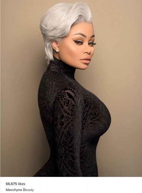 White Hair Outfit, Black Chyna, White Wig, Short White Hair, Black China, Blac Chyna, Devil Wears Prada, Undercut, Silver Hair