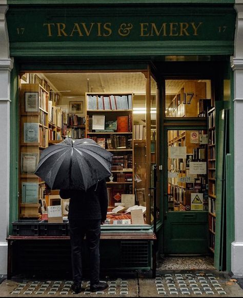 @theseptemberchronicles on ig Bookstore Cafe, Shop Fronts, Shop Front, Window Shopping, Brick And Mortar, Store Front, Urban Sketching, Watercolor Inspiration, Book Store