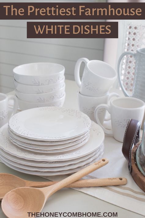 White Dinnerware Table Setting, French Country Dishes, Dish Sets Dinnerware, Farmhouse Dishes, Farmhouse Dinnerware Sets, Kitchen Plates Set, College Wishlist, Farmhouse Dinnerware, Dining Room Table Settings