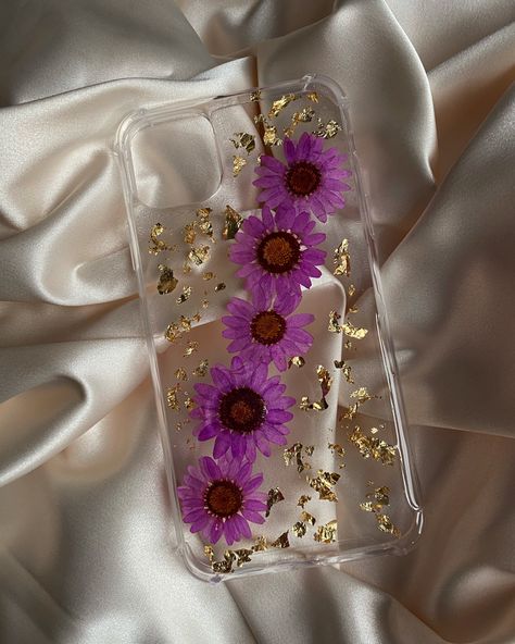 Resin Iphone Case, Resin Phone Cover Design, Resin Mobile Cover, Resin Phone Cover, Resin Phone Case, Iphone Case Handmade, Diy Resin Phone Case, Diy Resin Gifts, Phone Case Diy Paint