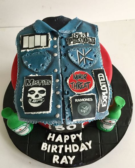 Punk Rock Cookies, Punk Rock Birthday Cake, 80s Rock Cake, Punk Cupcakes, Punk Party Decorations, Punk Rock Birthday Party, Punk Birthday Cake, Punk Rock Cake, Pink Floyd Birthday Cake