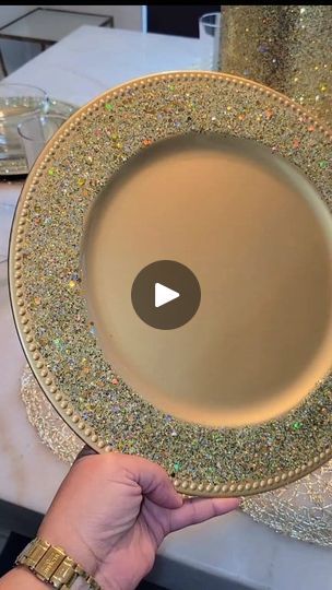 Resin Charger Plate, Diy Chargers Plates Ideas, Gold Charger Plates Wedding, Diy Charger Plates, Crystal Charger Plates, Clear Beaded Charger Plates, Clear Gold Charger Plate, Charger Plates Diy, Gold Charger Plate Siign