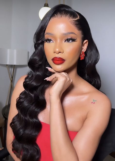 Old School Glam Hair, Elegant Wig Hairstyles Ideas Black Women, Body Wave Bridal Hairstyles, Wig For Wedding Hairstyle Ideas, Black Hollywood Hairstyles, Classy Wig Styles, Wedding Curls Black Women, Bridal Hollywood Waves Black Women, Old Hollywood Curls Middle Part