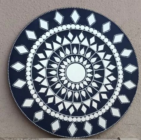 Lippan Art Round Shape, Round Lippan Art, Lippan Art Ideas, House Name Plates, Mirror Mosaics, Plates Wall Art, Mirror Mandala, Mirror Craft, Lippon Art