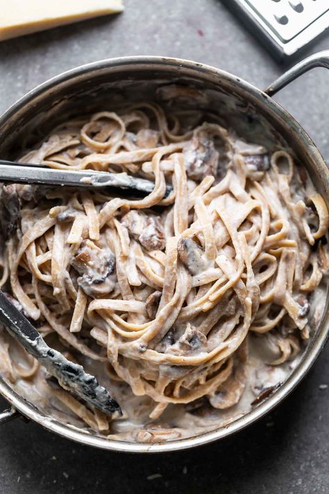 Creamy Mushroom and Ricotta Pasta Ricotta Mushroom, Orzo Recipes Side, Mushroom Ricotta, Fat Burger, Italian Pasta Sauce, Mini Chocolate Chip Cookies, Orzo Recipes, Ricotta Pasta, How To Cook Mushrooms