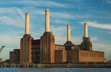 Pink Floyd Album Covers, Pink Floyd Albums, Battersea Power Station, Travel Uk, Industrial Architecture, London Clubs, Listed Building, London Town, South London