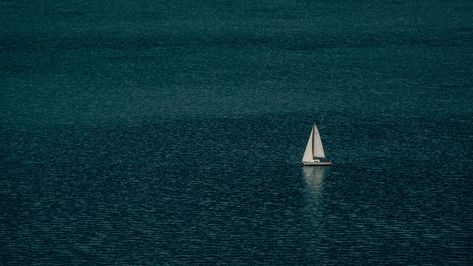 #Other. Read more: https://wallpapershd.info/wallpaper-sailboat-minimalism-water-sea-1601306063.html Check more at https://wallpapershd.info/wallpaper-sailboat-minimalism-water-sea-1601306063.html 1500 X 600 Wallpaper, Sea Laptop Wallpaper Hd, Sea Wallpaper Aesthetic Desktop, Sea Wallpaper Macbook, Wide Aesthetic Pictures, Ocean Laptop Wallpaper Hd, Sea Computer Wallpaper, Water Aesthetic Wallpaper Laptop, Wallpaper Pc Minimal