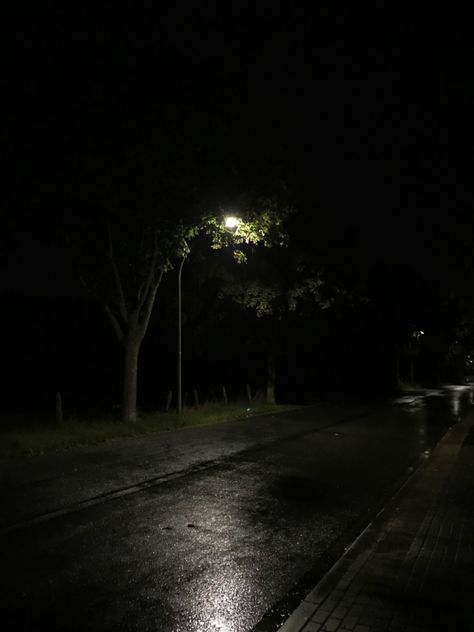 Vent Background Photos, Cold Night Aesthetic, Night Walk In Rain, Dark Cold Night Aesthetic, Late Night Walking Aesthetic, Bike Riding Aesthetic, Walking In The Street At Night Aesthetic, Rainy Street Night Aesthetic, Dark Hour