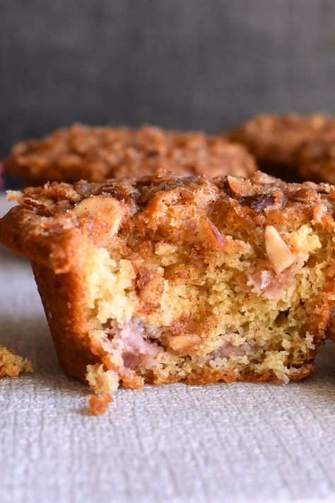 Rhubarb Muffins Rhubarb Recipes Crisp, Rhubarb Muffins, Cinnamon Nuts, Cinnamon Almonds, Rhubarb Recipes, Muffin Recipe, Sweet Breads, Easy Baking Recipes, Sweet Tarts