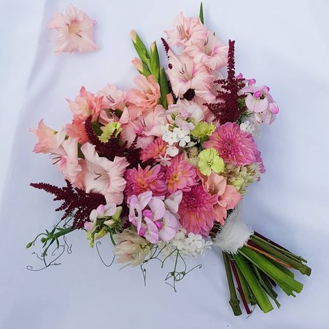 Wedding Bouquet Gladiolus, Gladiolus Flower Bouquet Wedding, Gladiolus Flower Bouquet, Gladiolus Bridal Bouquet, Gladiolus Wedding Bouquet, Gladiolus Wedding Flowers, Gladiolus Wedding, Gladiolus Bouquet, Gladiolus Flower